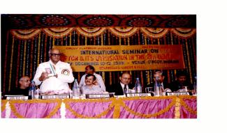 1999 International Seminar on Cotton and its utilization in the 21st century and 75th Anniversary of CIRCOT on 10 December 1999 Image-2